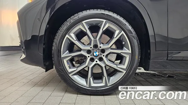 BMW X1 2022 thumb 5