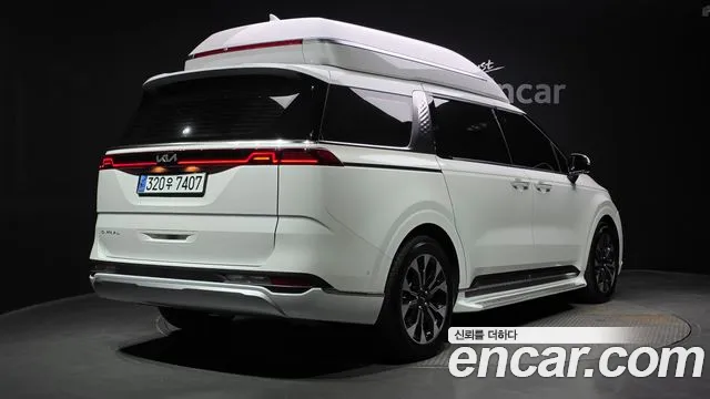 Kia Carnival 2021 thumb 2