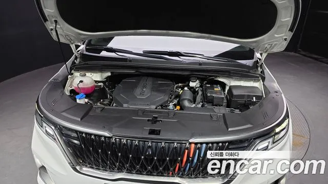 Kia Carnival 2021 thumb 6