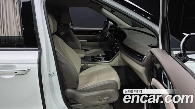 Kia Carnival 2021 thumb 11