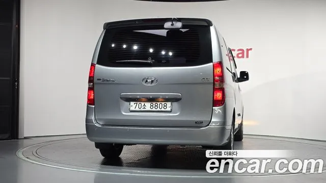 Hyundai Starex 2013 thumb 4