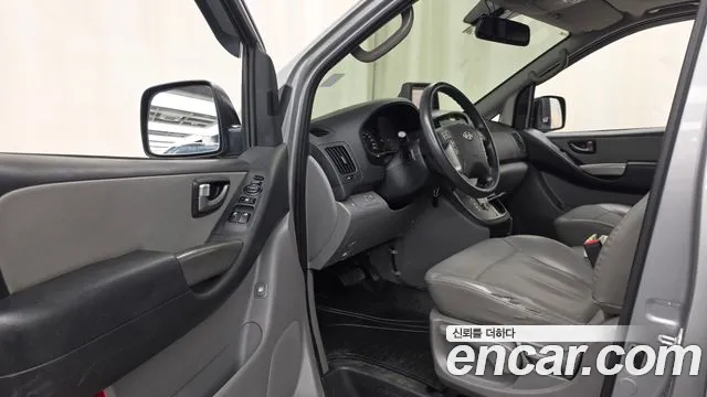 Hyundai Starex 2013 thumb 10