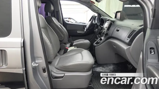Hyundai Starex 2013 thumb 11