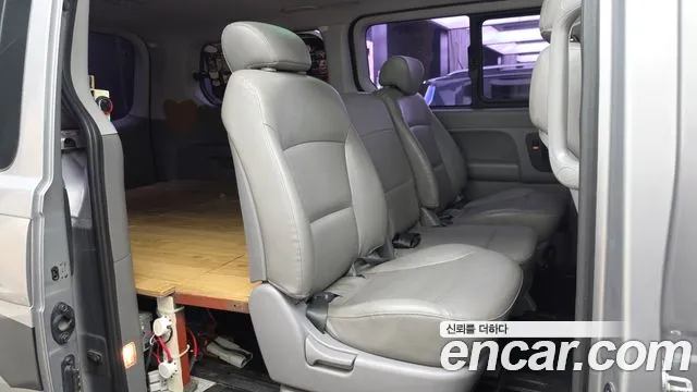 Hyundai Starex 2013 thumb 12