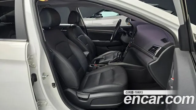 Hyundai Avante 2015 thumb 10