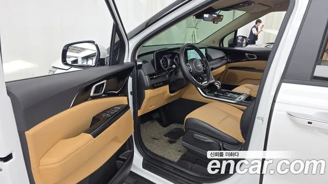 Kia Carnival 2023 thumb 10