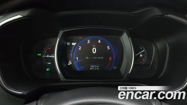 Renault-KoreaSamsung Koleos 2018 thumb 8