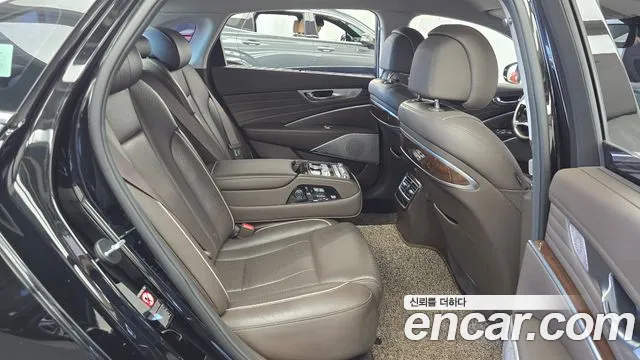 Kia K9 2018 thumb 11