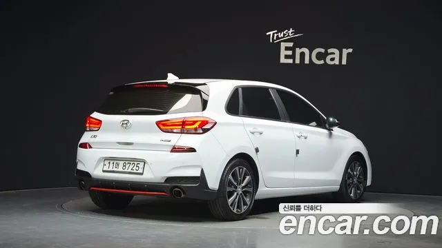 Hyundai i30 2018 thumb 2