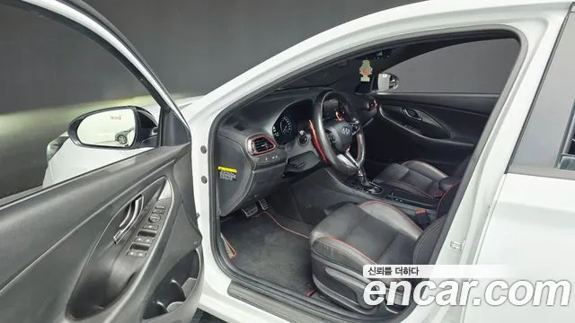 Hyundai i30 2018 thumb 10