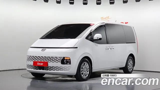 Hyundai Staria 2023 thumb 12