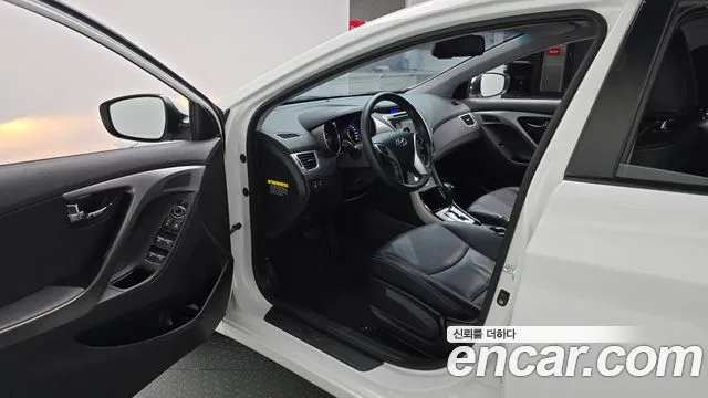 Hyundai Avante 2012 thumb 10