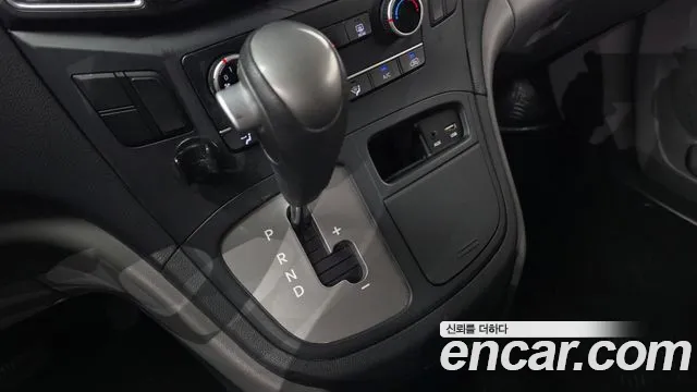 Hyundai Starex 2018 thumb 9