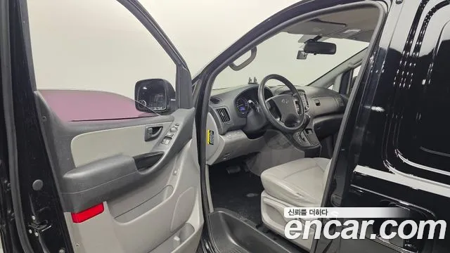 Hyundai Starex 2018 thumb 10