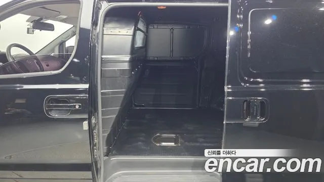 Hyundai Starex 2018 thumb 11