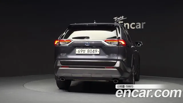 Toyota RAV4 2019 thumb 4