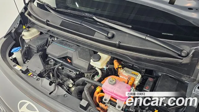 Hyundai Staria 2024 thumb 6