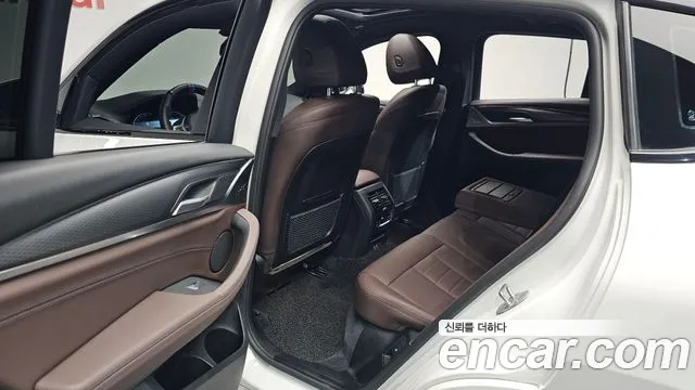 BMW X4 2021 thumb 12