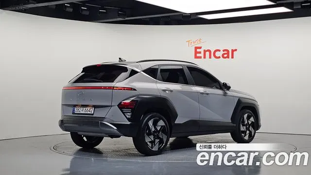 Hyundai Kona 2023 thumb 2
