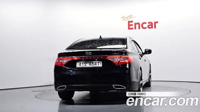 Hyundai Grandeur 2013 thumb 4