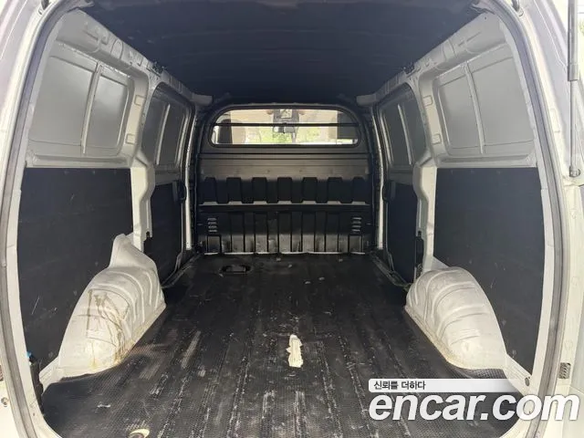 Hyundai Starex 2015 thumb 10