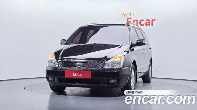 Kia Carnival 2012 thumb 3