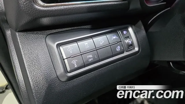 KG_Mobility_Ssangyong TIBOLI 2020 thumb 12