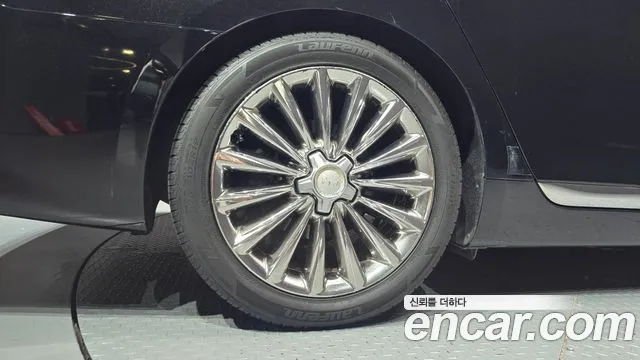 Kia K9 2015 thumb 5