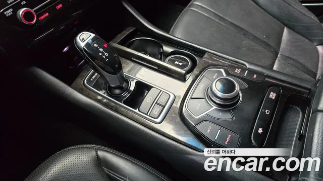 Kia K9 2015 thumb 9