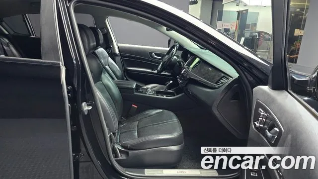 Kia K9 2015 thumb 11