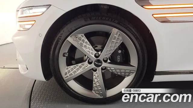 Genesis G80 2024 thumb 4