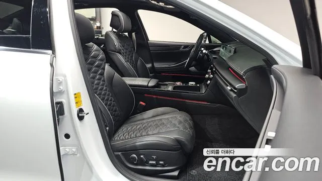 Genesis G80 2024 thumb 9