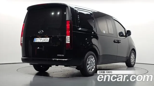 Hyundai Staria 2022 thumb 2