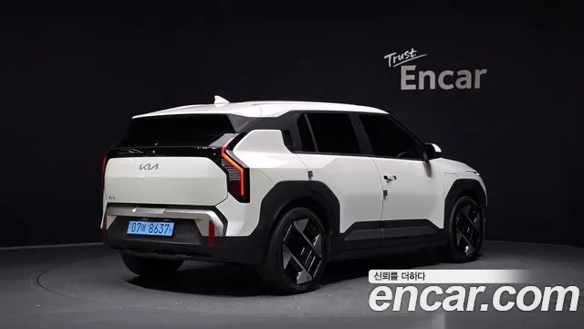 Kia EV3 2024 thumb 2