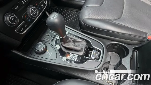 Jeep Cherokee 2021 thumb 9