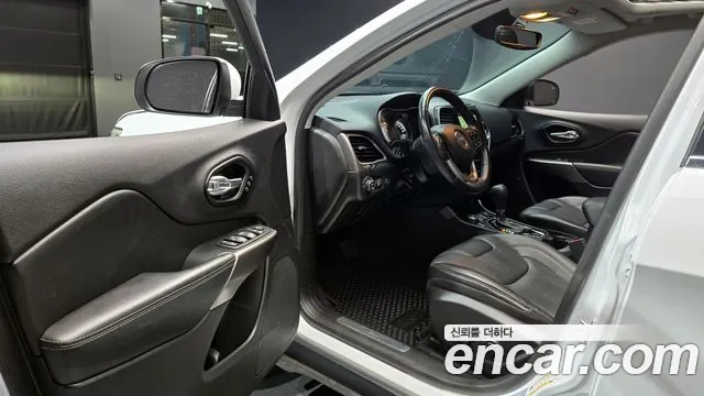 Jeep Cherokee 2021 thumb 10