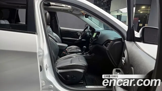 Jeep Cherokee 2021 thumb 11