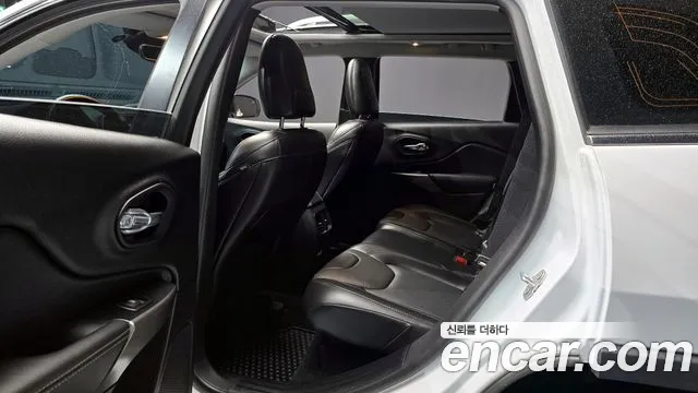 Jeep Cherokee 2021 thumb 12