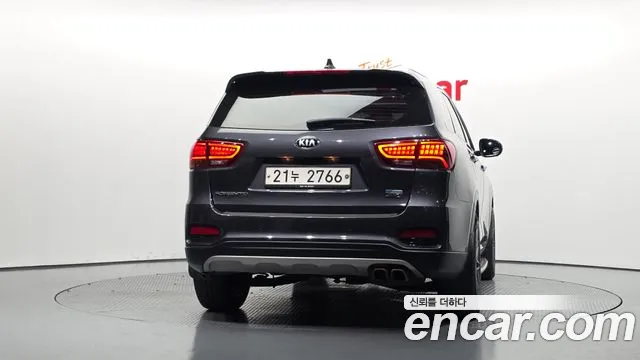 Kia Sorento 2017 thumb 4