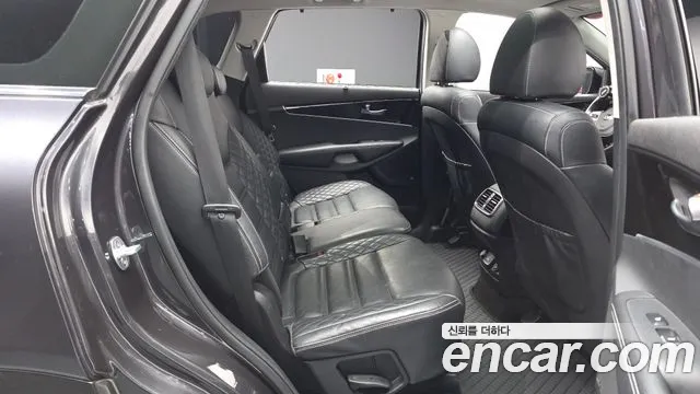 Kia Sorento 2017 thumb 12