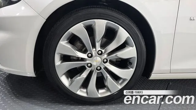 ChevroletGMDaewoo Malibu 2016 thumb 4