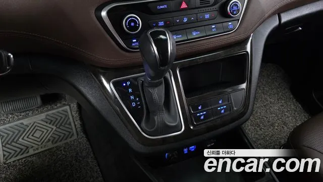 Hyundai Starex 2020 thumb 8