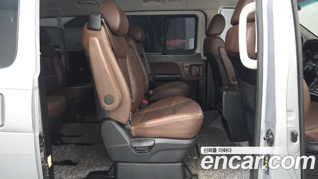 Hyundai Starex 2020 thumb 10