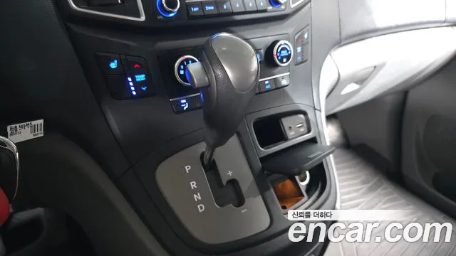Hyundai Starex 2019 thumb 9