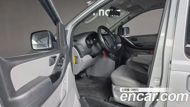 Hyundai Starex 2019 thumb 11