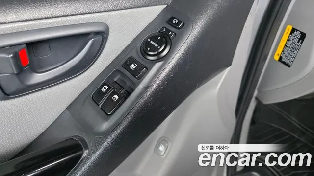 Hyundai Starex 2019 thumb 12