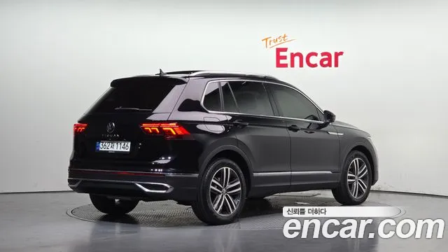 Volkswagen Tiguan 2023 thumb 2