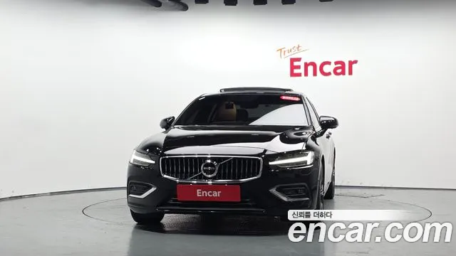 Volvo S60 2019 thumb 2