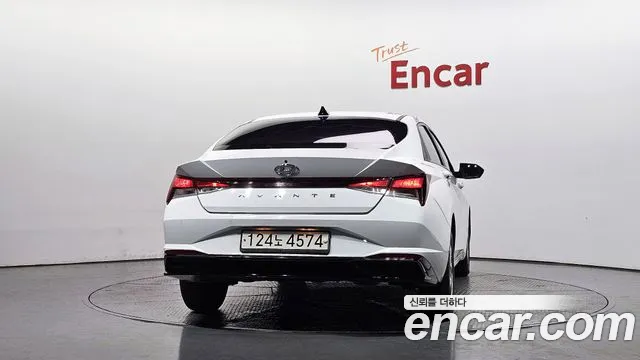 Hyundai Avante 2022 thumb 4