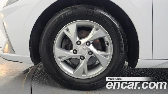 Hyundai Avante 2022 thumb 5